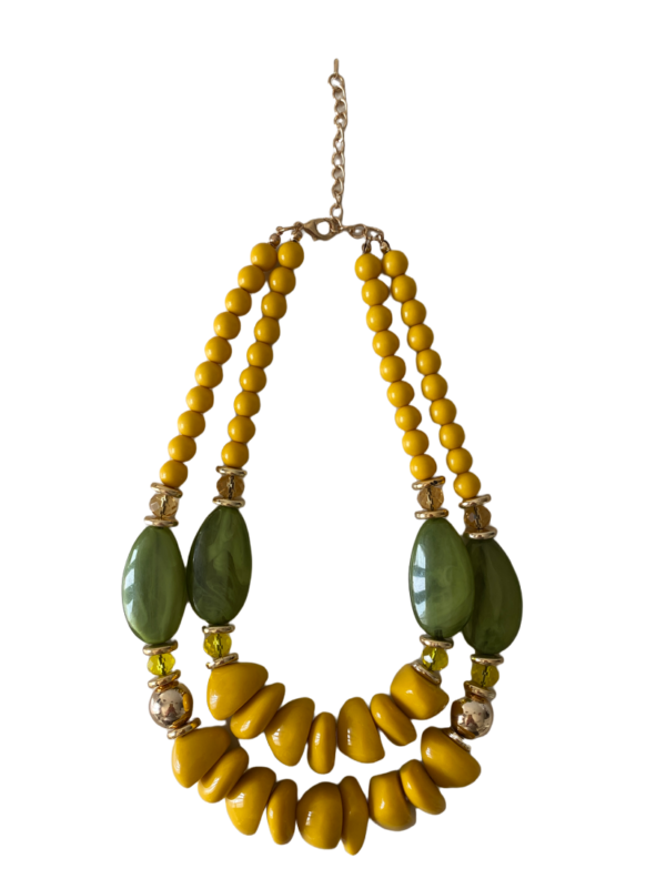 Collar ceramico amarillo